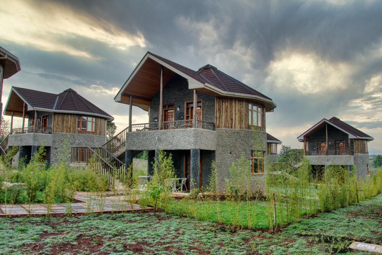 Aberdare Prestige & Royal Cottages Наньюки Экстерьер фото